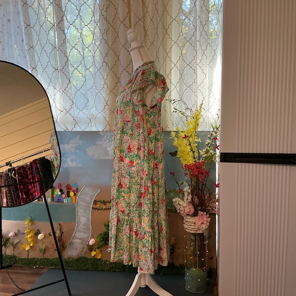 Entro Green and Pink Floral Midi Dress - Picture 2 of 4